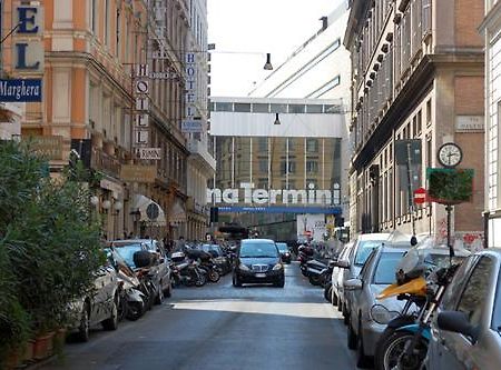 Termini Accommodation Rome Buitenkant foto